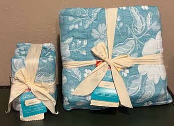 Pioneer Woman Bedding Set-Evie