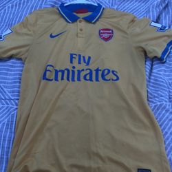 Ozil Soccer Jersey Arsenal Size Small 