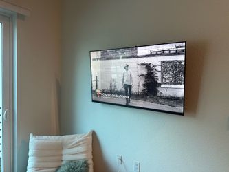55” LED Insignia Fire - Wall Mount TV