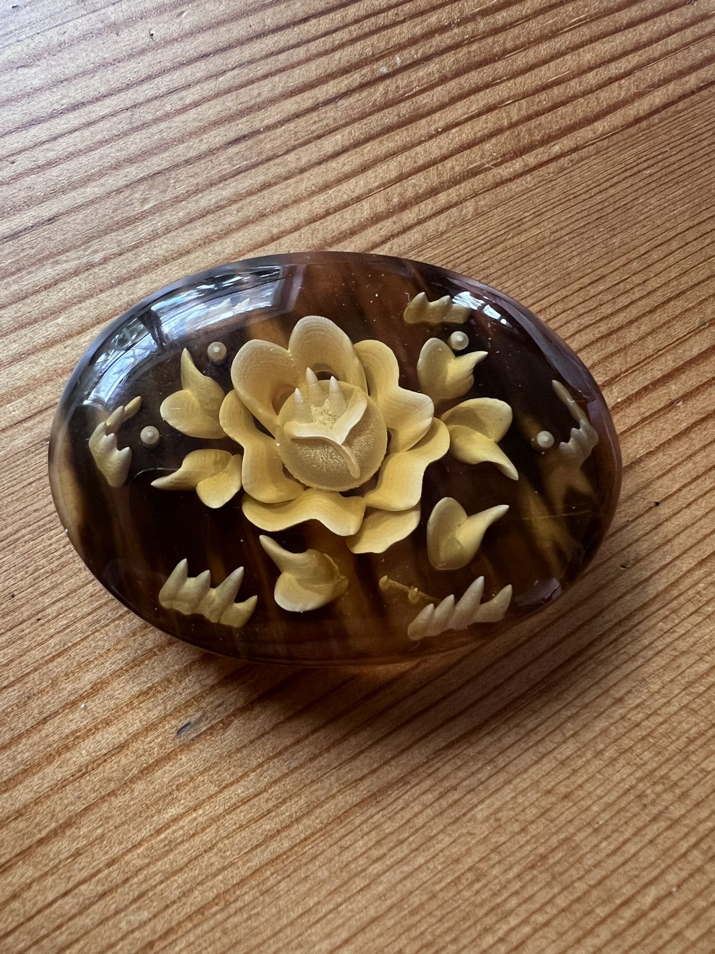 Oval Flower Obi Clasp Brooch