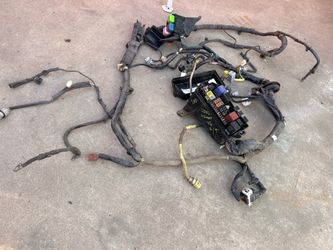 2002 TOYOTA 4RUNNER 3.4L A/T ENGINE BAY FUSE BOX WIRE HARNESS part