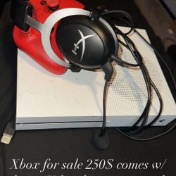 XBOX SERIES S W/ RED CONTROLLER & HYPER X HEADSET