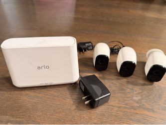 Arlo Pro Security Camera System – 3 Wireless Cameras, Base Station, Batteries & Chargers