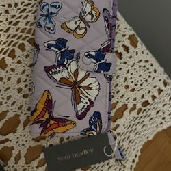 Brand new Vera Bradley tab wallet. See pictures for details. Comes from a smoke free home. 