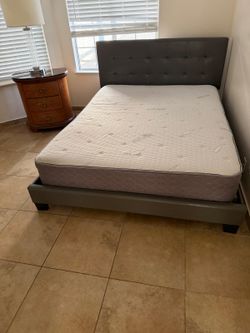 Everything must go , bed sets nightstand, lasso