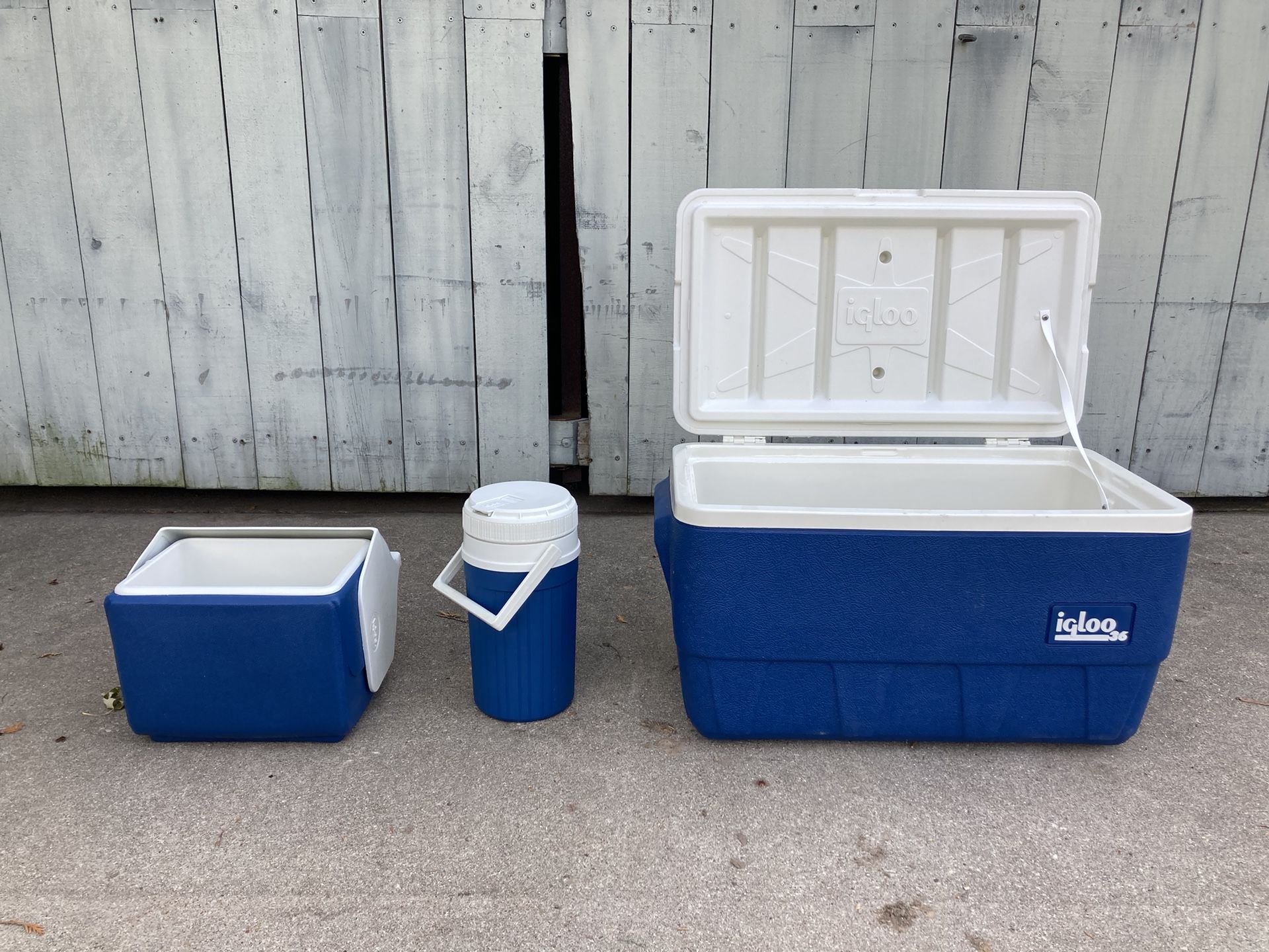 Igloo Cooler 3 Piece Set Vintage Late 80s, Early 90s for Sale in