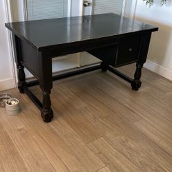 Wood Desk (FREE)