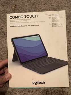 Logitech Combo Touch iPad Pro 11