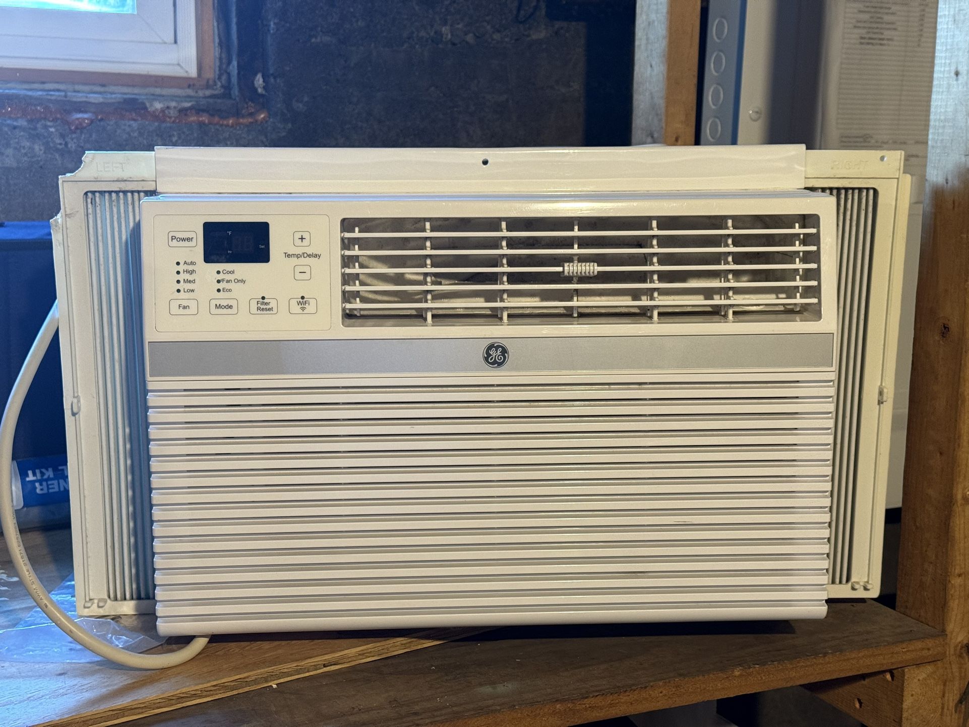 GE window AC 8K BTU (Smart / Wi-Fi)