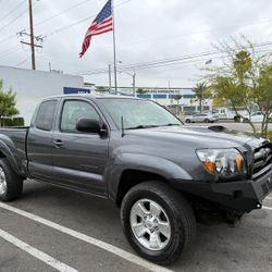 2010 Toyota Tacoma PreRunner 