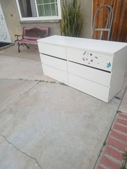 6- Drawer Dresser