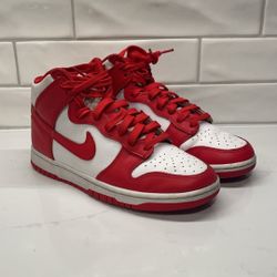Dunk High ‘Championship Red’ - Size 7.5 M
