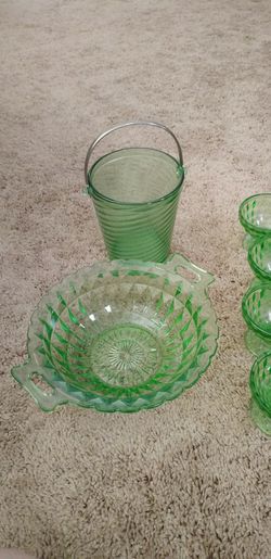 Uranium glass