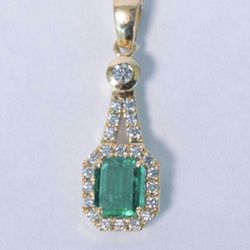Emerald Elegance Pendant - 18K Gold with Diamonds - GIA Certified
