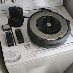 Roomba iRobot Vacuum Cleaner 