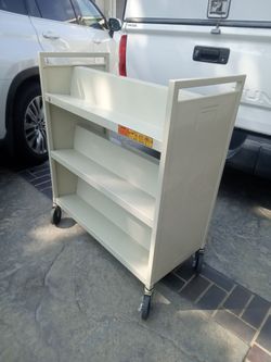Organizer metal like new
