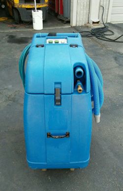 Professional Commercial/Carpet Cleaner (Hablamos Espanol)