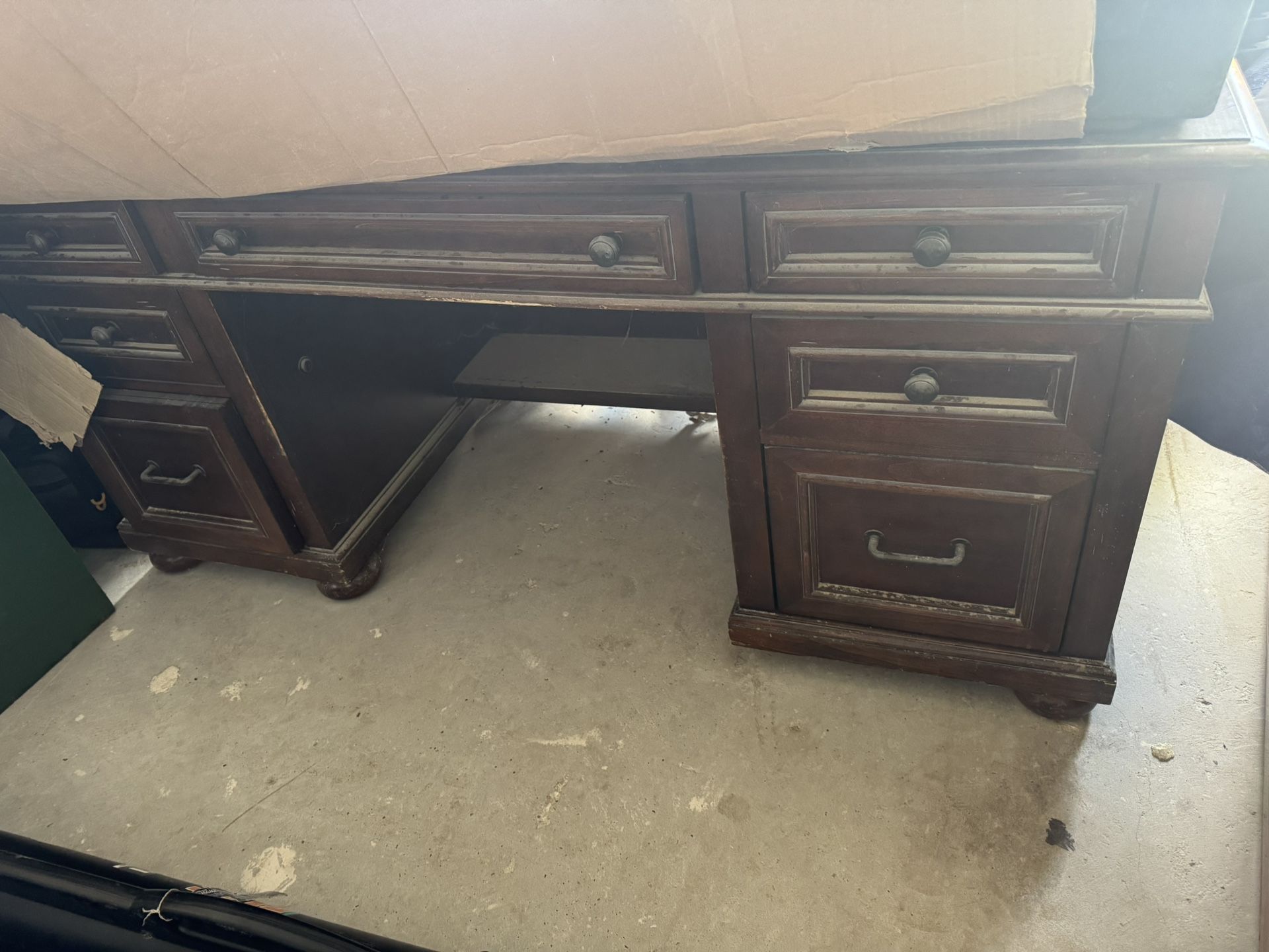 DESK - Flexsteel Wynwood collection