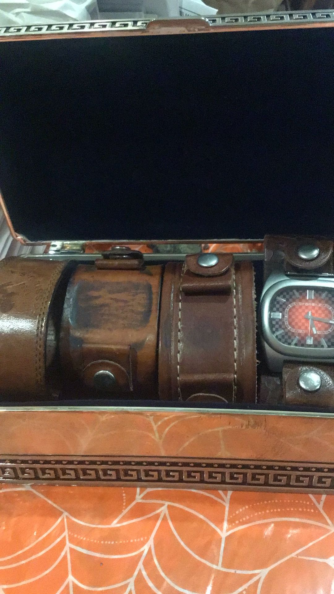 Vintage Fossil Leather Strap Men Watch Includes Silver Box $75 No Offers Firm Price