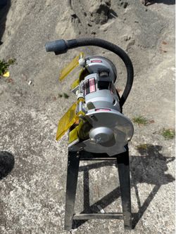Bench grinder