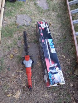 Black & Decker Electric Hedge Trimmer with Box