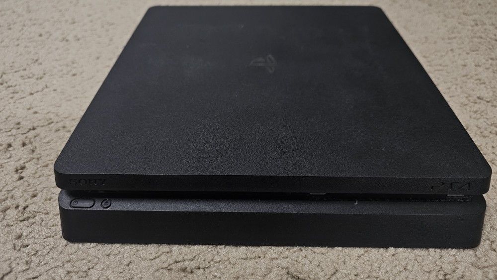 PS4 PlayStation 4 Slim 