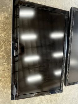 2 Samsung TVs