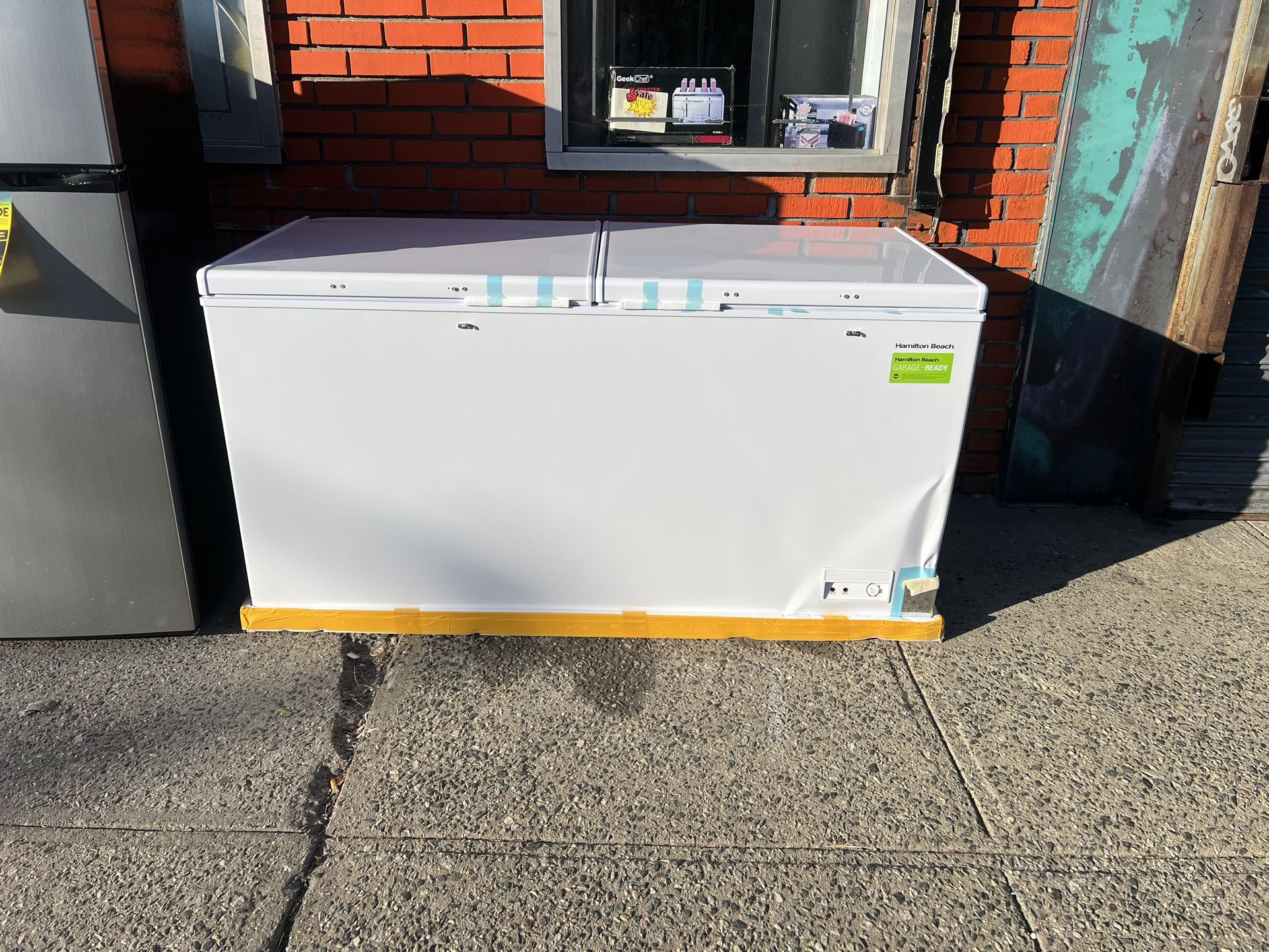 17.4 Cu Ft Chest Freezer (New)(HAMILTON BEACH)