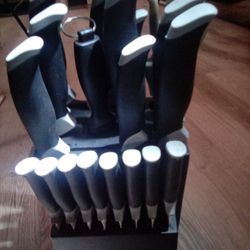 22 Pc Knife Set 