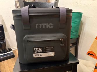Brand new 30 can rtic soft cooler pro
