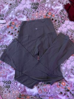 Lululemon leggings 2 pairs flare size 4