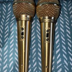 2 BMB NK-633G is a professional-grade, wired dynamic microphone designed specifically for high-end karaoke and vocal performances