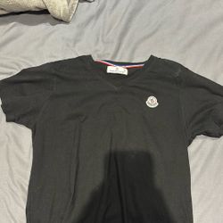 Moncler V-Neck 
