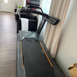 Matrix Performance Touch Treadmill
