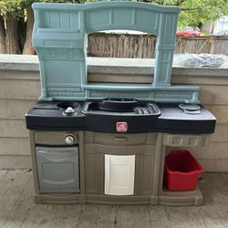Step 2 Toy Kitchen Set