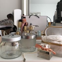 Glass Jars with Vacuum Lids