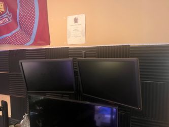 Dual monitors