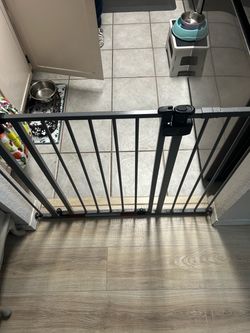 Doggie/ toddler gates