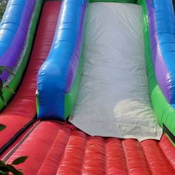 $1000 Dry Or  Wet Water Slide!!!!