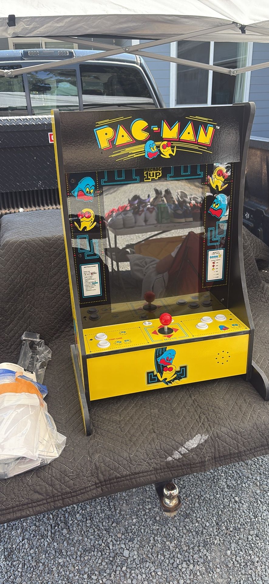 Arcade 1up PAC-MAN partycade 12 games
