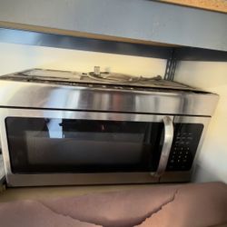 Frigidaire Microwave 