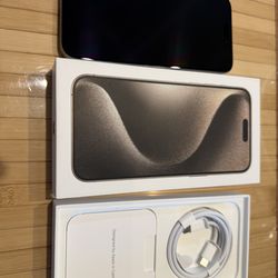 iPhone 15 Pro Max 1TB – Natural Titanium – 100% Battery – Mint – Box + Cable