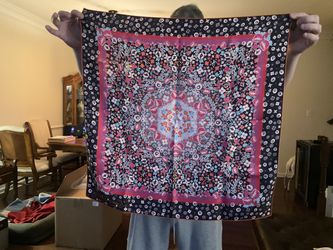 Louis Vuitton Lily Scarf Square