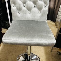 Brand New High Chair/Stool Adjustable Hight