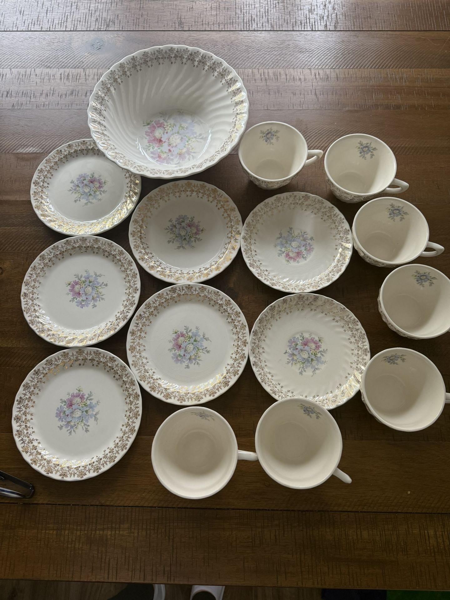 Vintage Royal China "Golden Glory" 22K Gold Dinnerware Set - 1950s