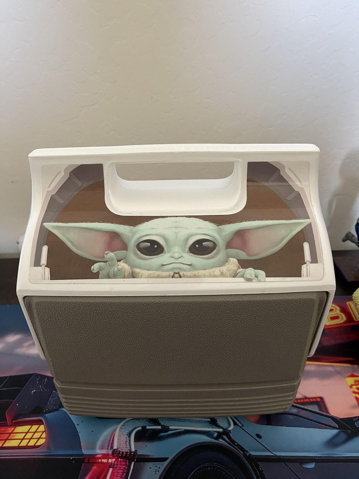 Limited Ed. Star Wars Baby Today 6 Can Igloo Cooler.