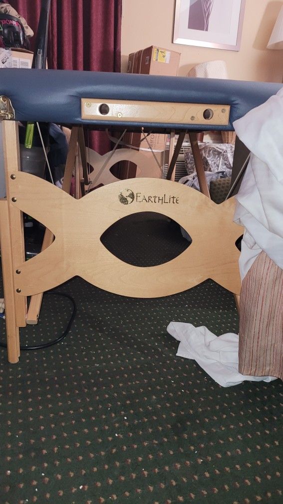 Portable Massage Table