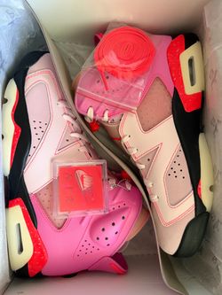 Jordan 6 Retro Awake NY Playful Pink US 10M