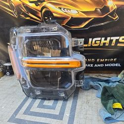 2024 FORD F-150 RH PASSENGER SIDE  HEADLIGHT  OEM  RL34-13E014-AF