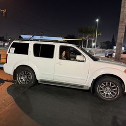 Nissan Pathfinder
